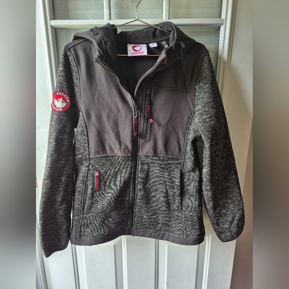 Canada Weathergear Gray Hooded Fleece